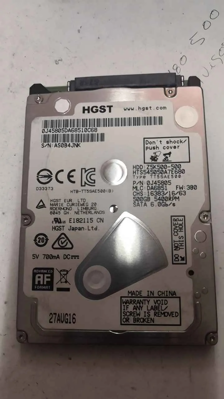 HTS545050A7E680