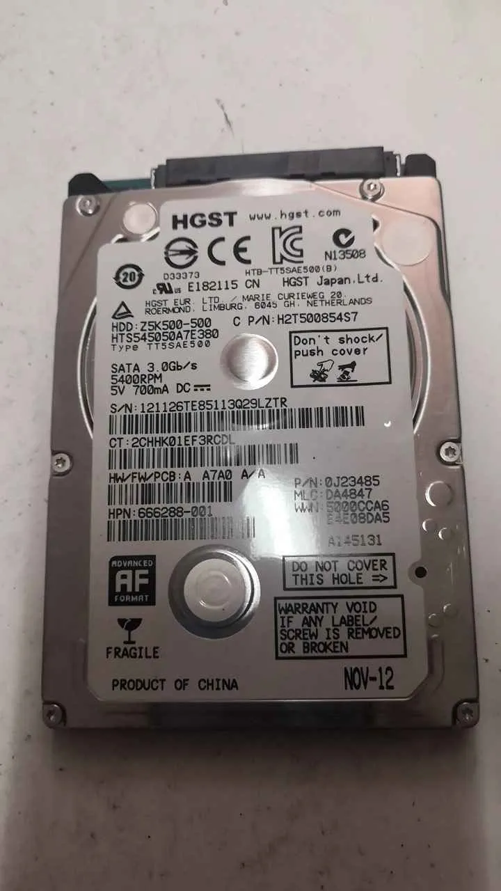 Hitachi HTS545050A7E380 S/N 121126TE85113Q29LZTR