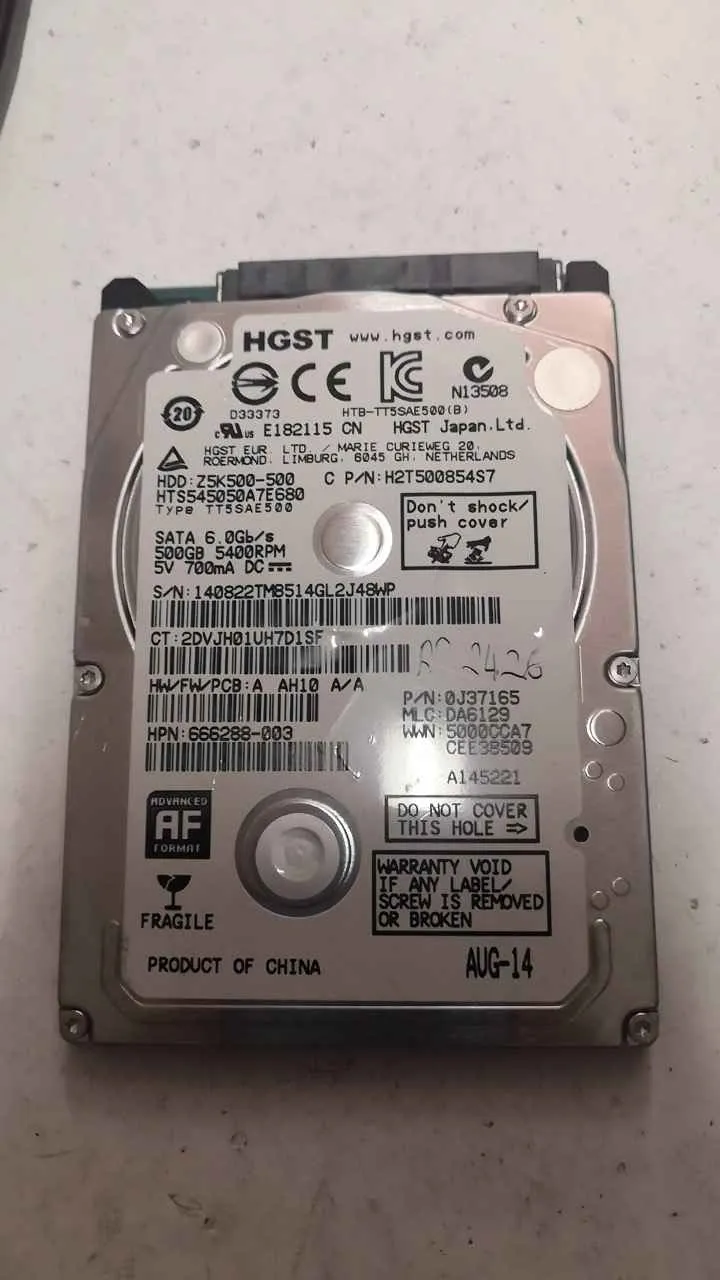 Hitachi HTS545050A7E680 S/N 140822TM8514GL2J48WP