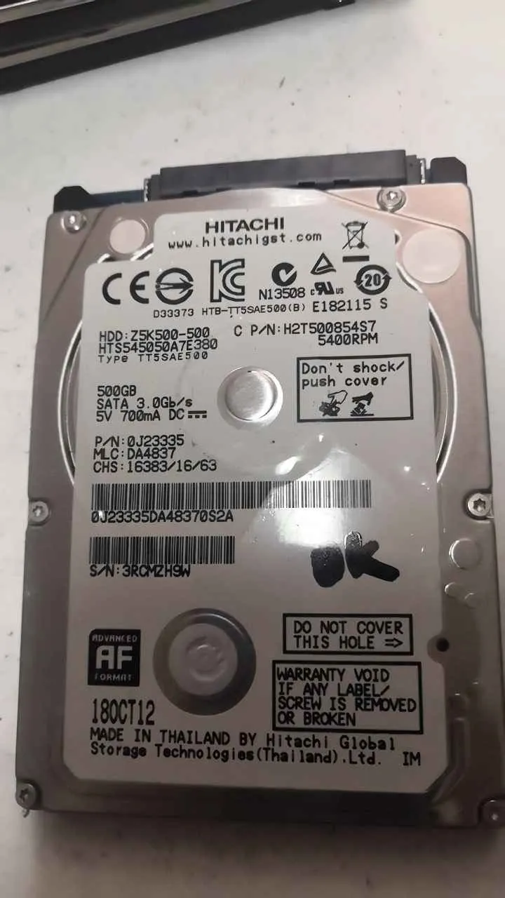 Hitachi HTS545050A7E380 S/N 3RCMZH9W