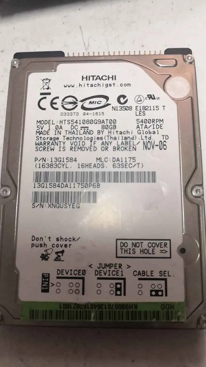 Hitachi HTA541080G9AT00 S/N XNGUSYEG