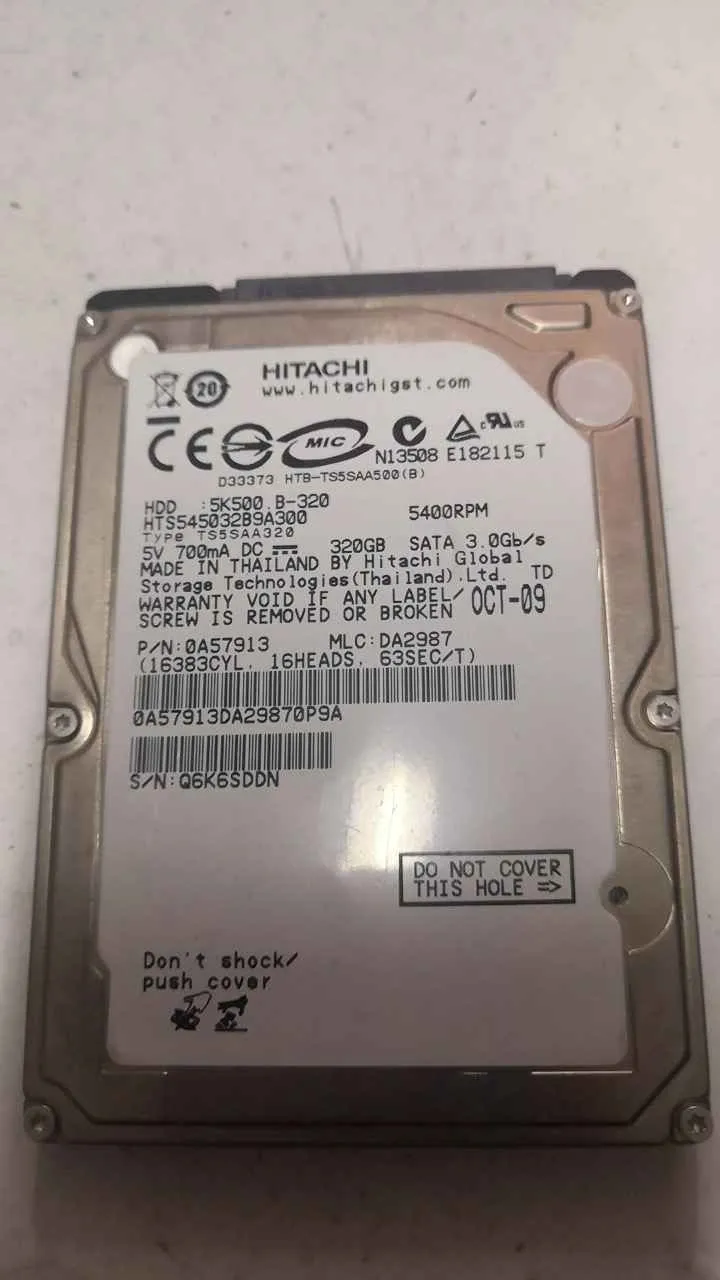 Hitachi HTA545032B9A300 S/N Q6K6SDDN