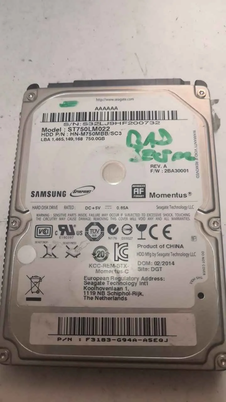 Seagate ST750LM022 S/N S32LJ9HF200732