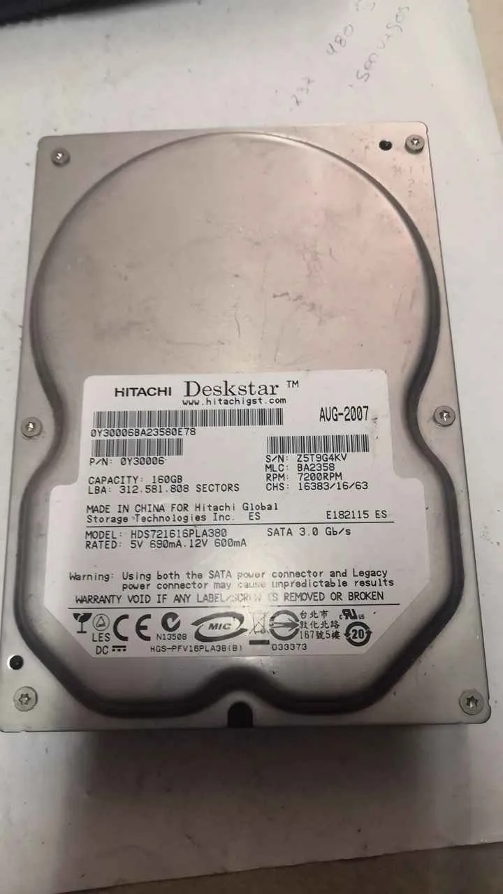 HDS721616PLA380