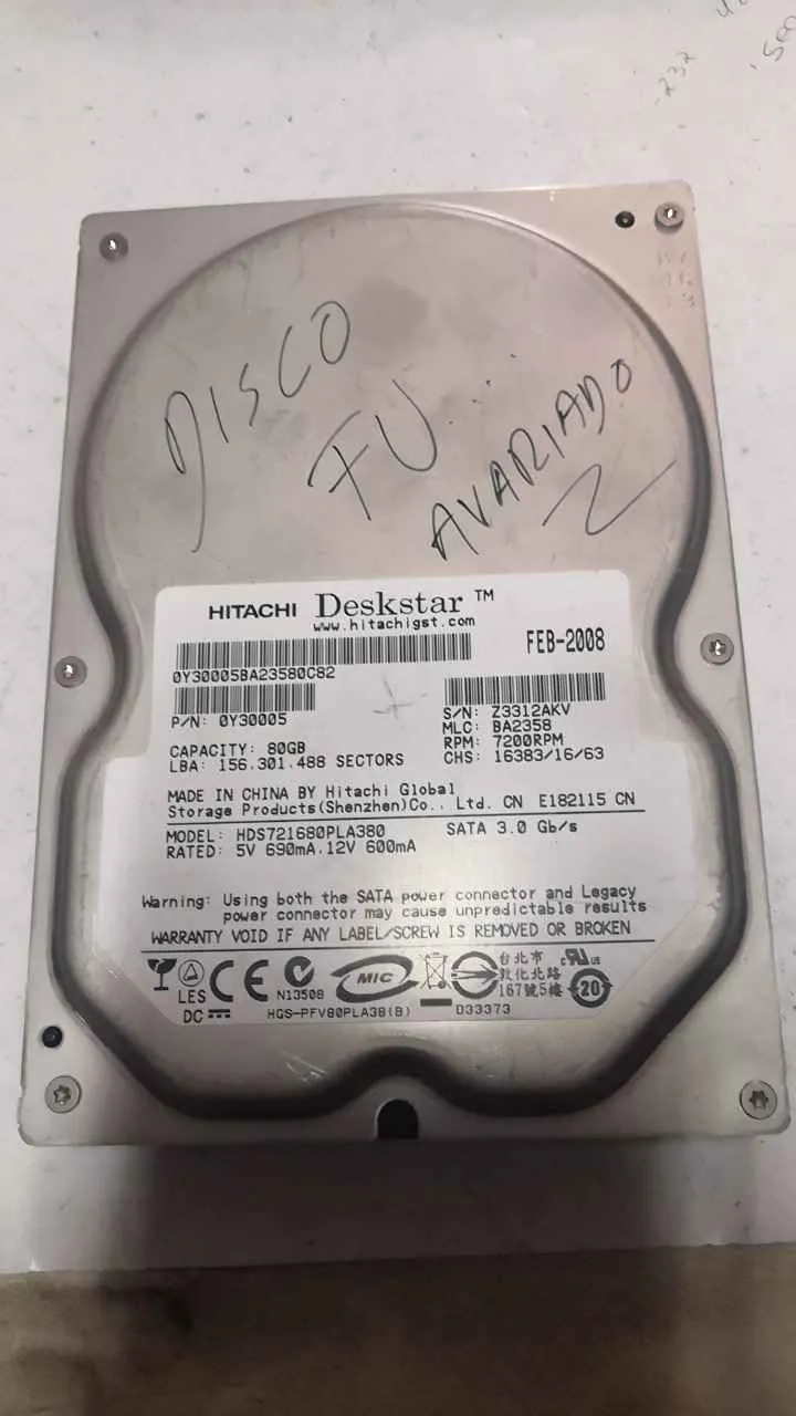 Hitachi HDS721680PLA380 S/N Z3312AKV
