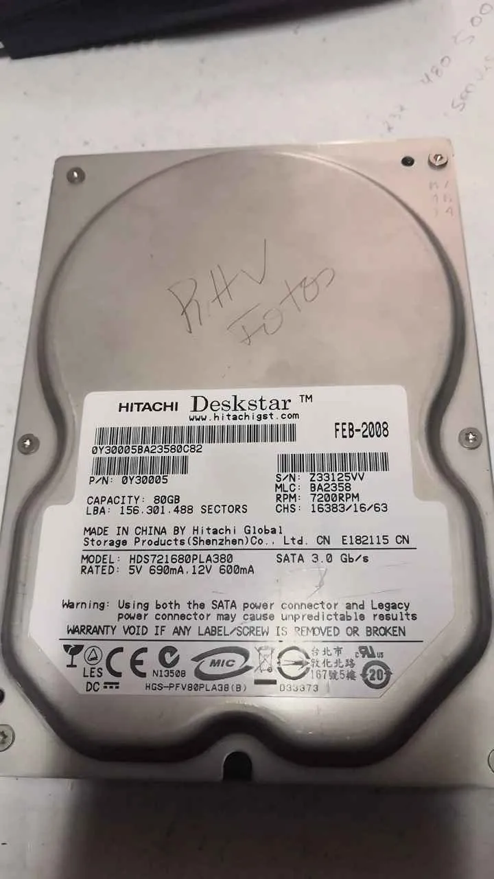 Hitachi HDS721680PLA380 S/N Z33125VV