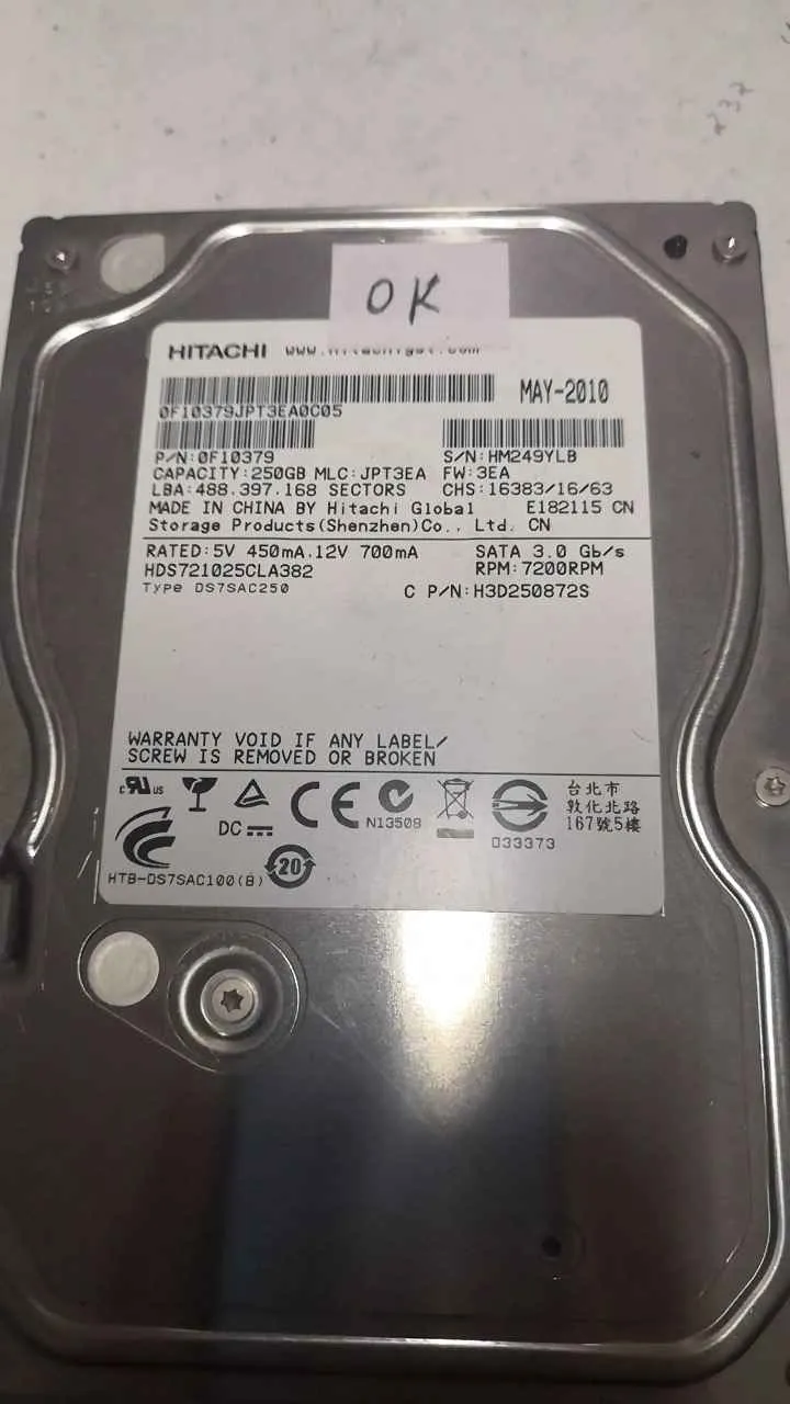 Hitachi HDS721025CLA382 S/N HM249YLB