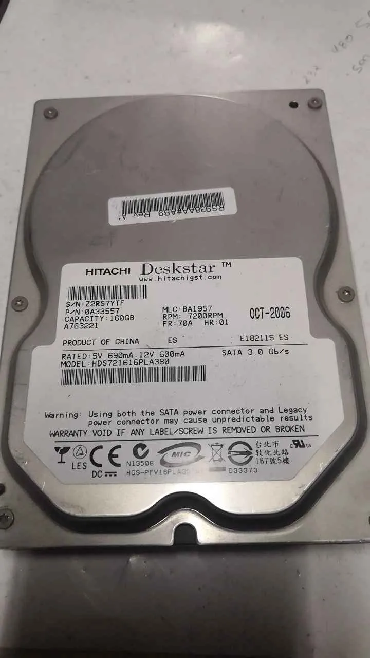 Hitachi HDS721616PLA380 S/N Z2RS7YTF