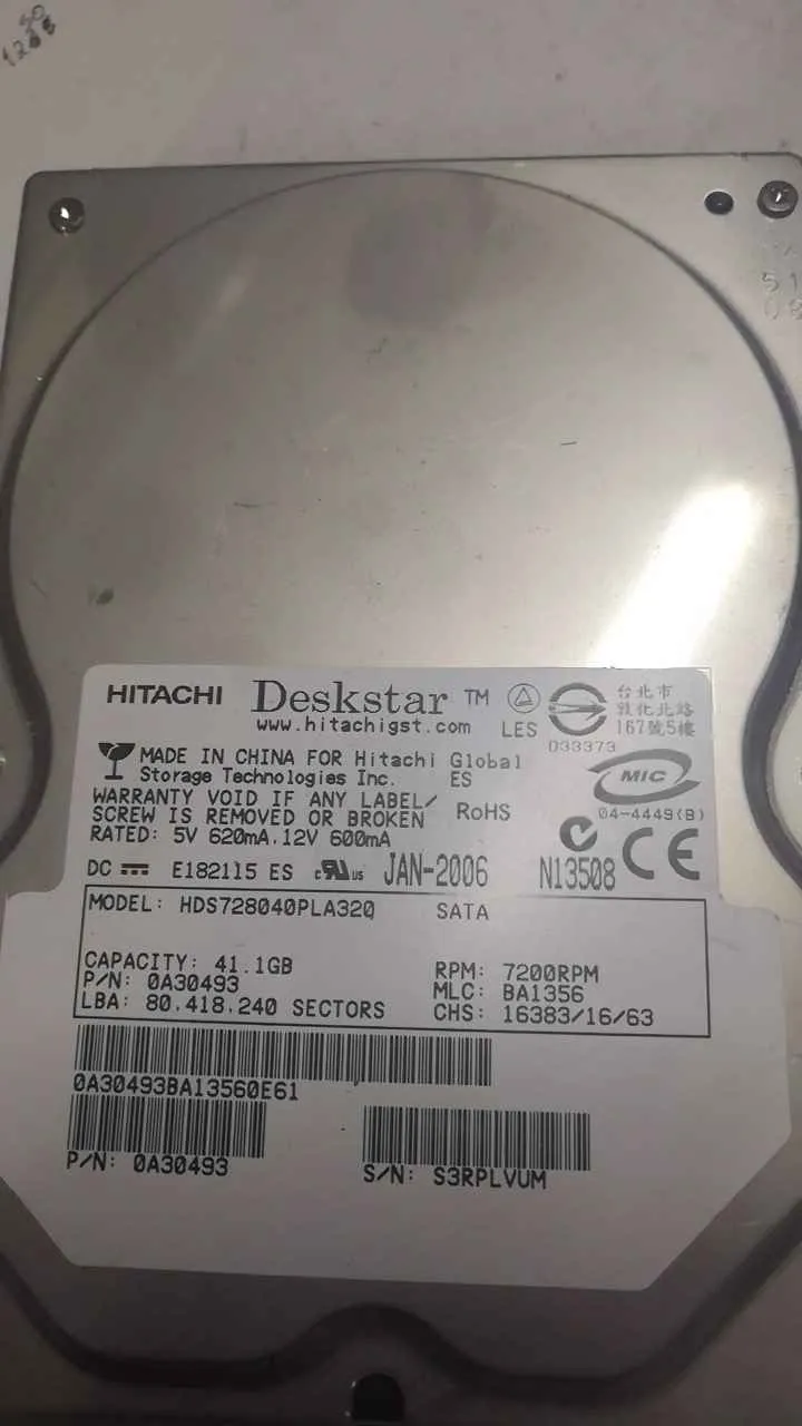 Hitachi HDS728040PLA320