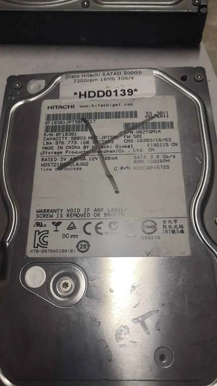 Hitachi HDS72105LA362 S/N HR2YGM1K
