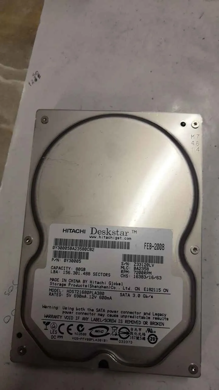 Hitachi HDS721680PLA380 S/N Z33120LV