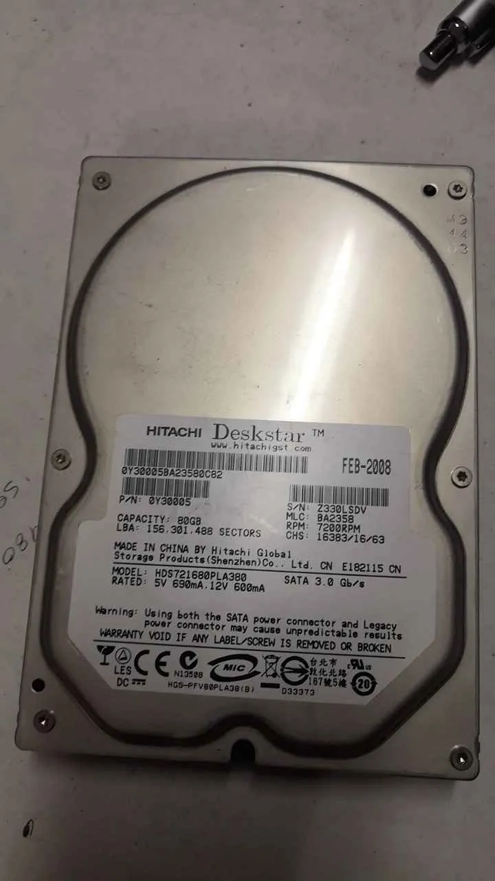 Hitachi HDS721680PLA380 S/N Z330LSDV