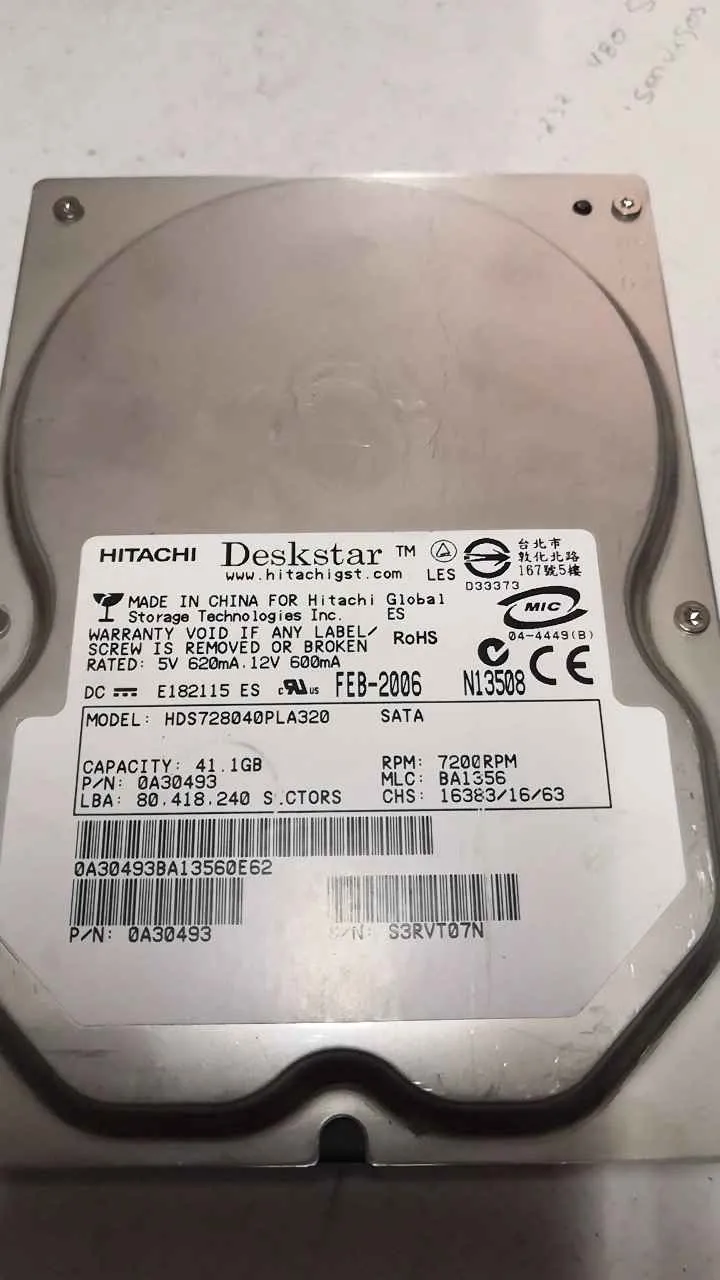 HDS728040PLA320