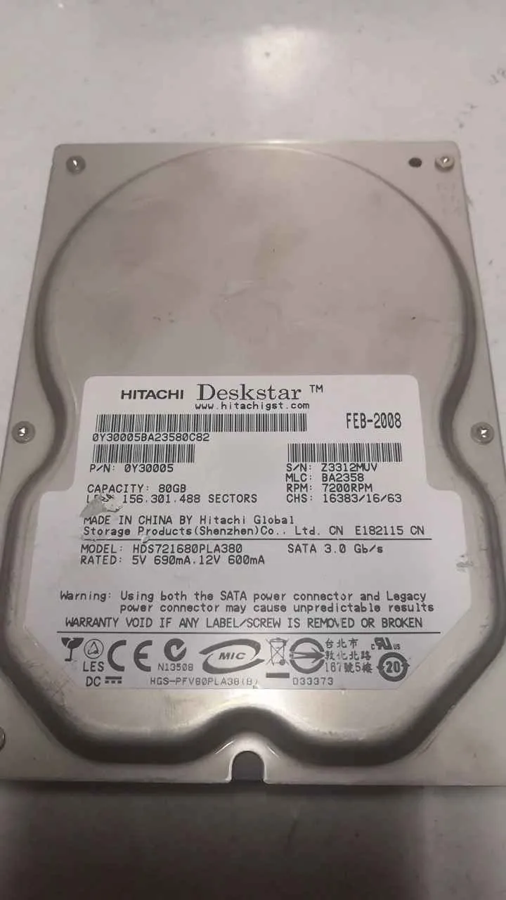 Hitachi HDS72160PLA380 S/N Z3312MUV