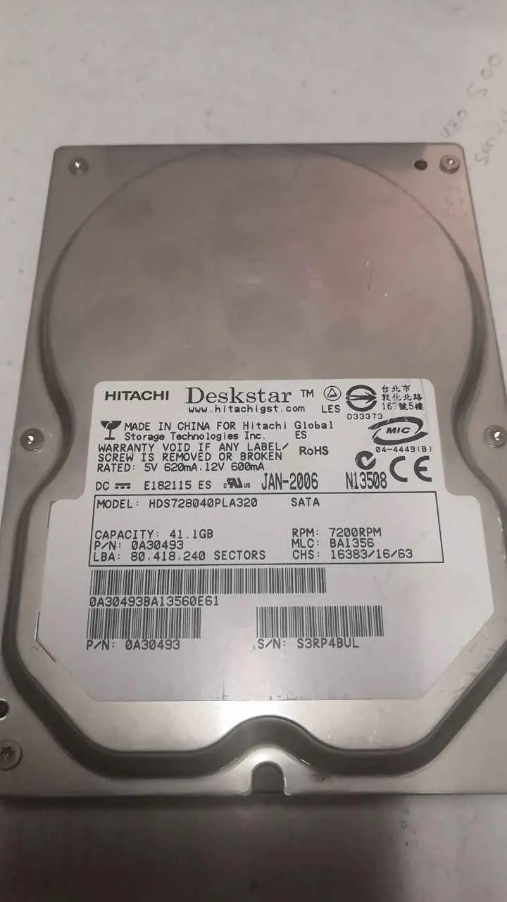 Hitachi HDS728040PLA320 S/N S3RP4BUL