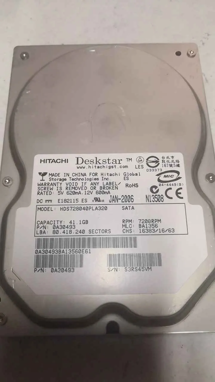 Hitachi HDS728040PLA320 S/N S3RS45VM