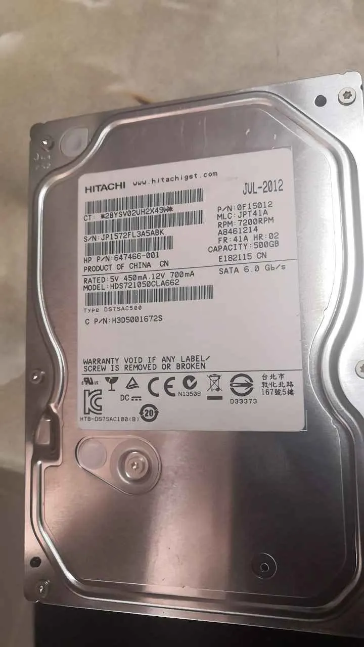 Hitachi HDS721050CLA662 S/N JP1572FL3A5ABK
