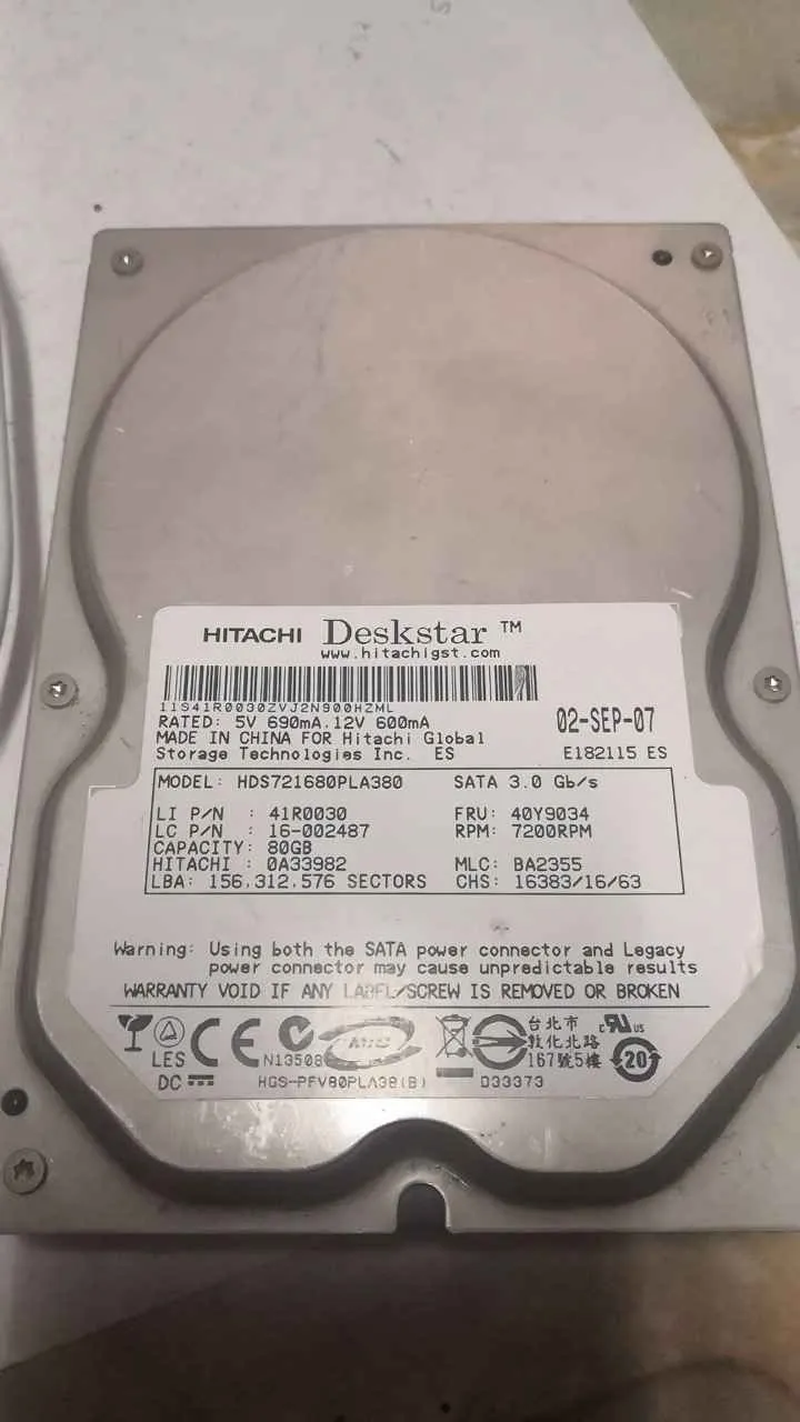 Hitachi HDS721680PLA380 S/N 11S41R0030ZVJ2N900HZML