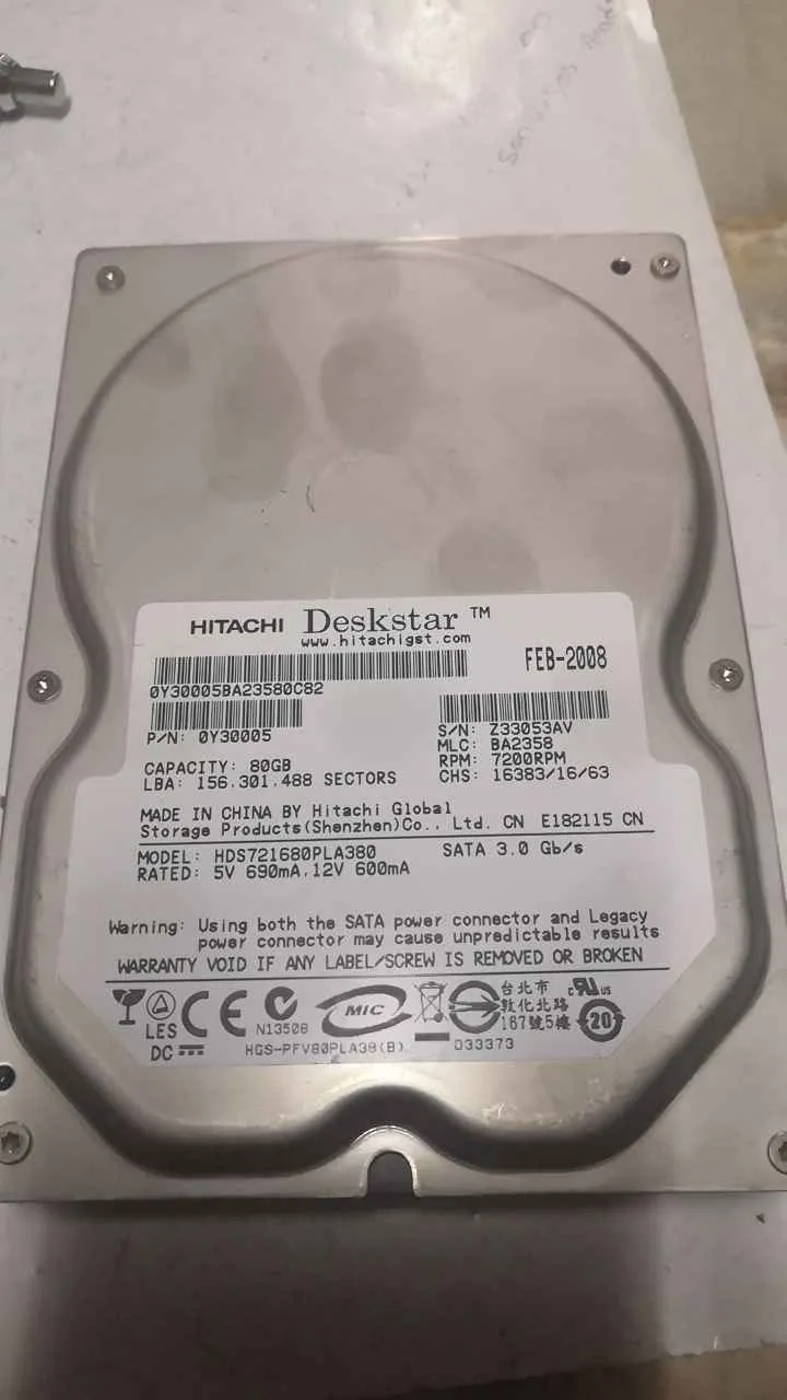 Hitachi HDS721680PLA380 S/N Z33053AV