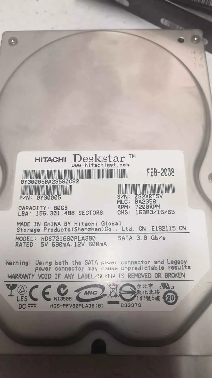 Hitachi HDS721680PLA380 S/N Z32XRT5V