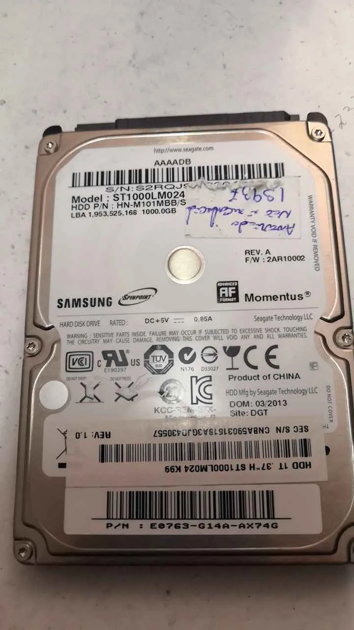 Seagate ST1000LM024 S/N S2RQJ9CD304610