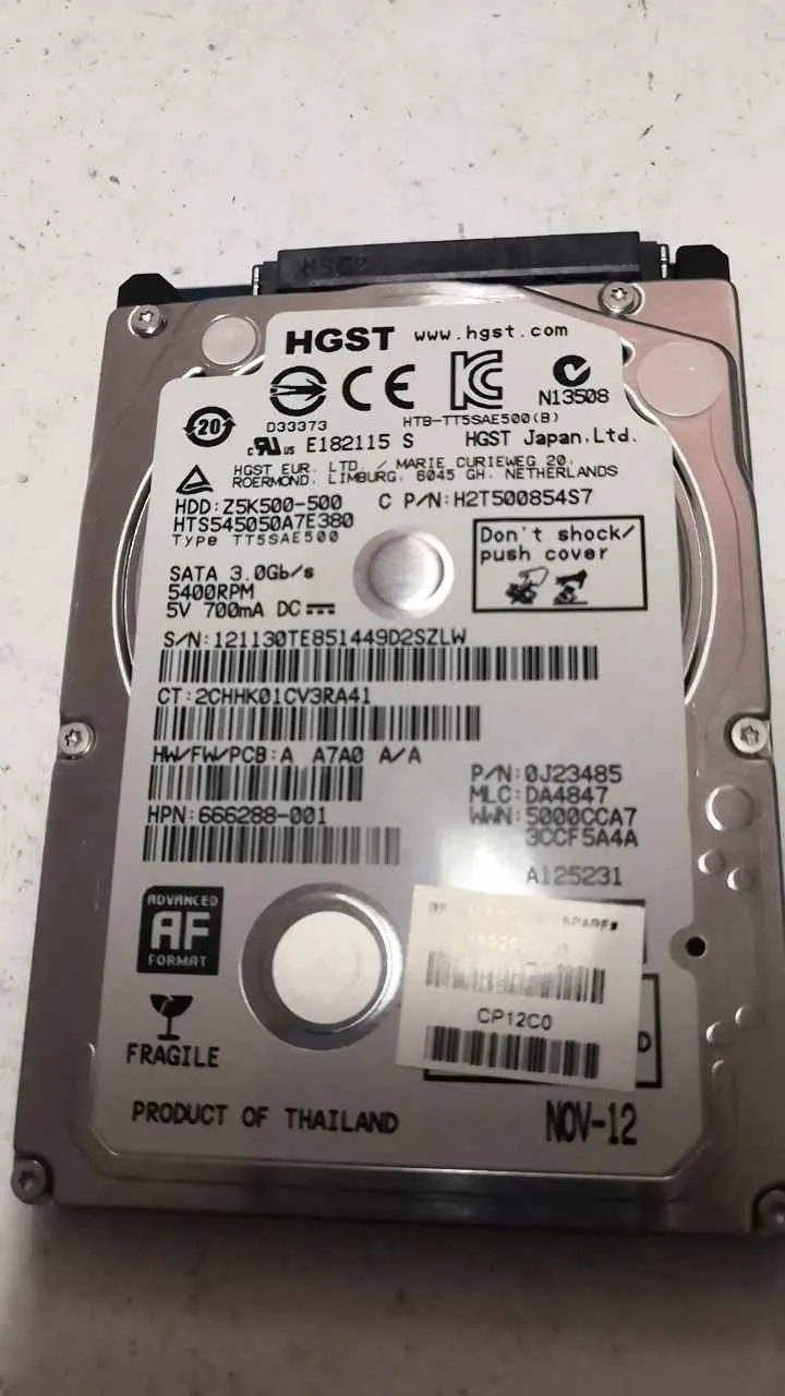 Hitachi HTS545050A7E380 S/N 121130TE851449D2SZLW