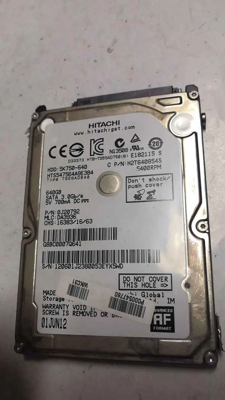 Hitachi HTS547564A9E384 S/N 120601J2380053EYX5WD