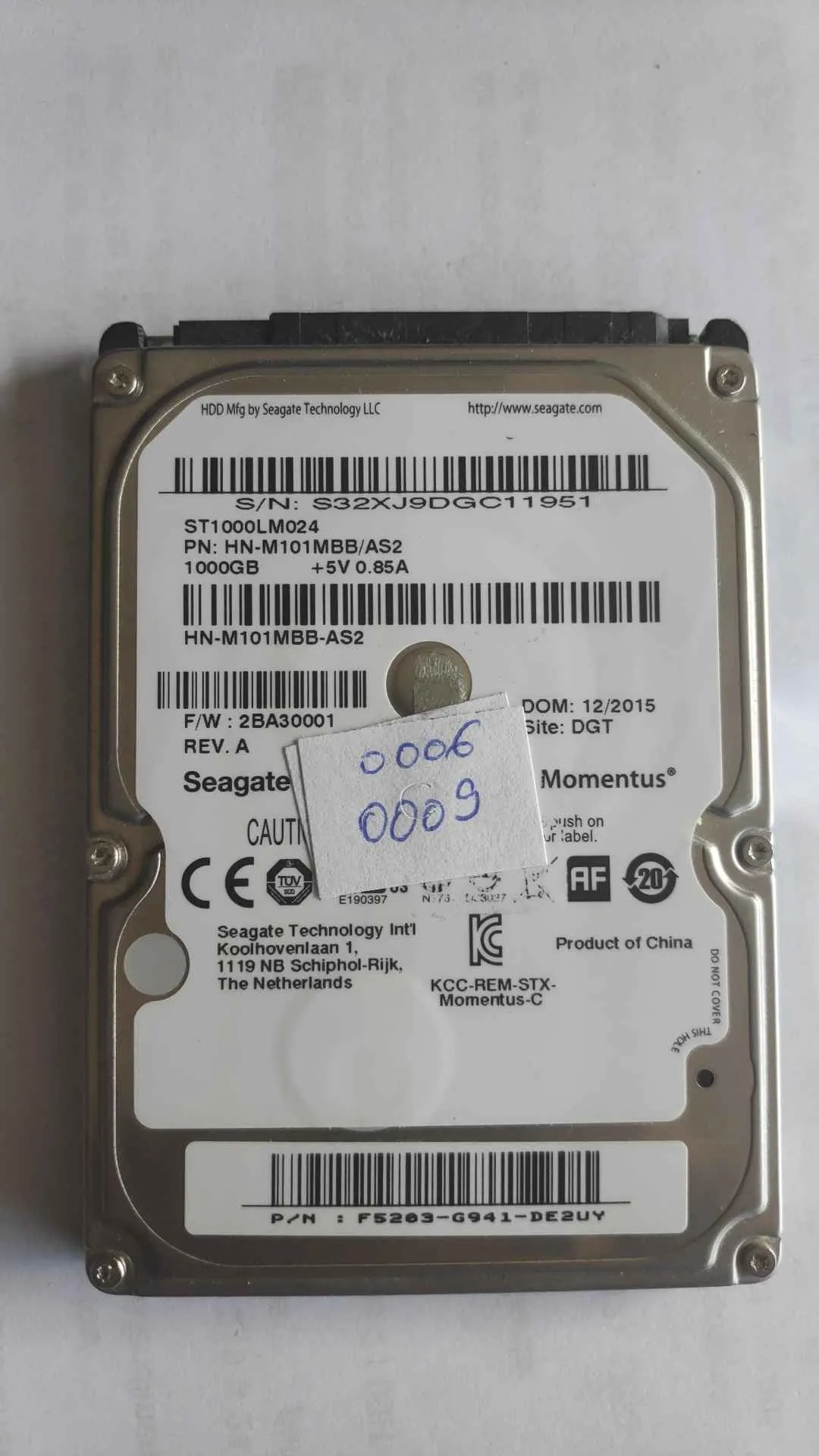 Seagate ST1000LM024 S/N S32XJ9DGC11951