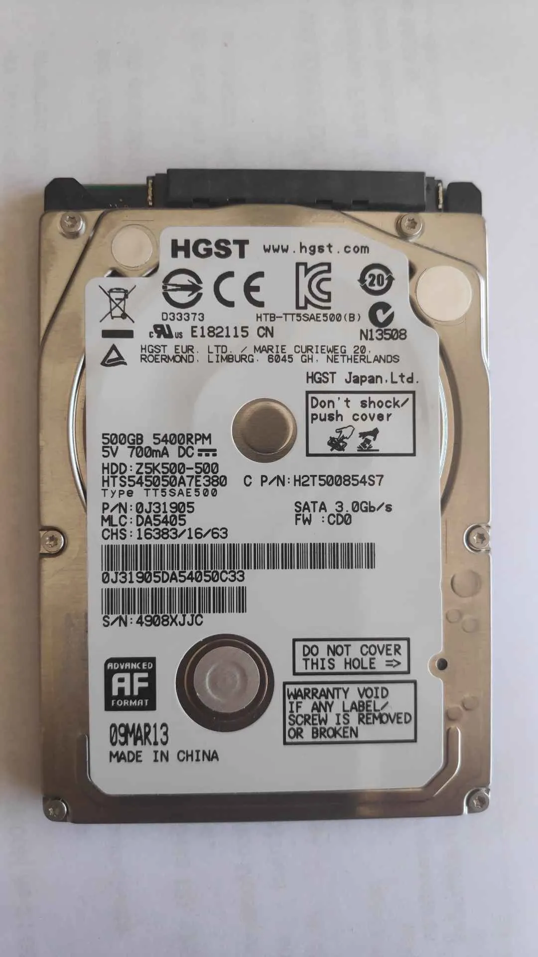 HTS545050A7E380