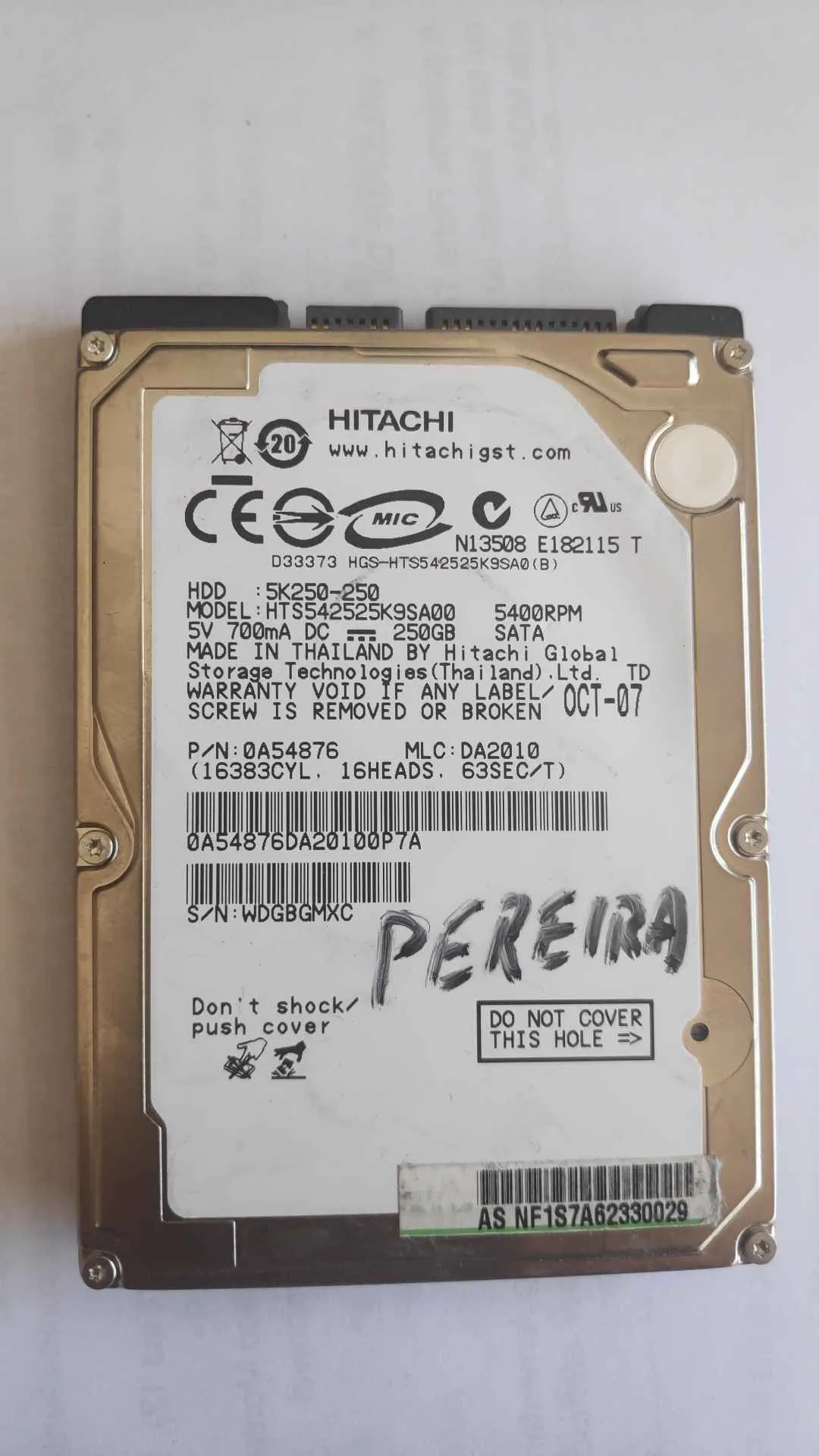 Hitachi HTS542525K9SA00 S/N WDGBGMXC