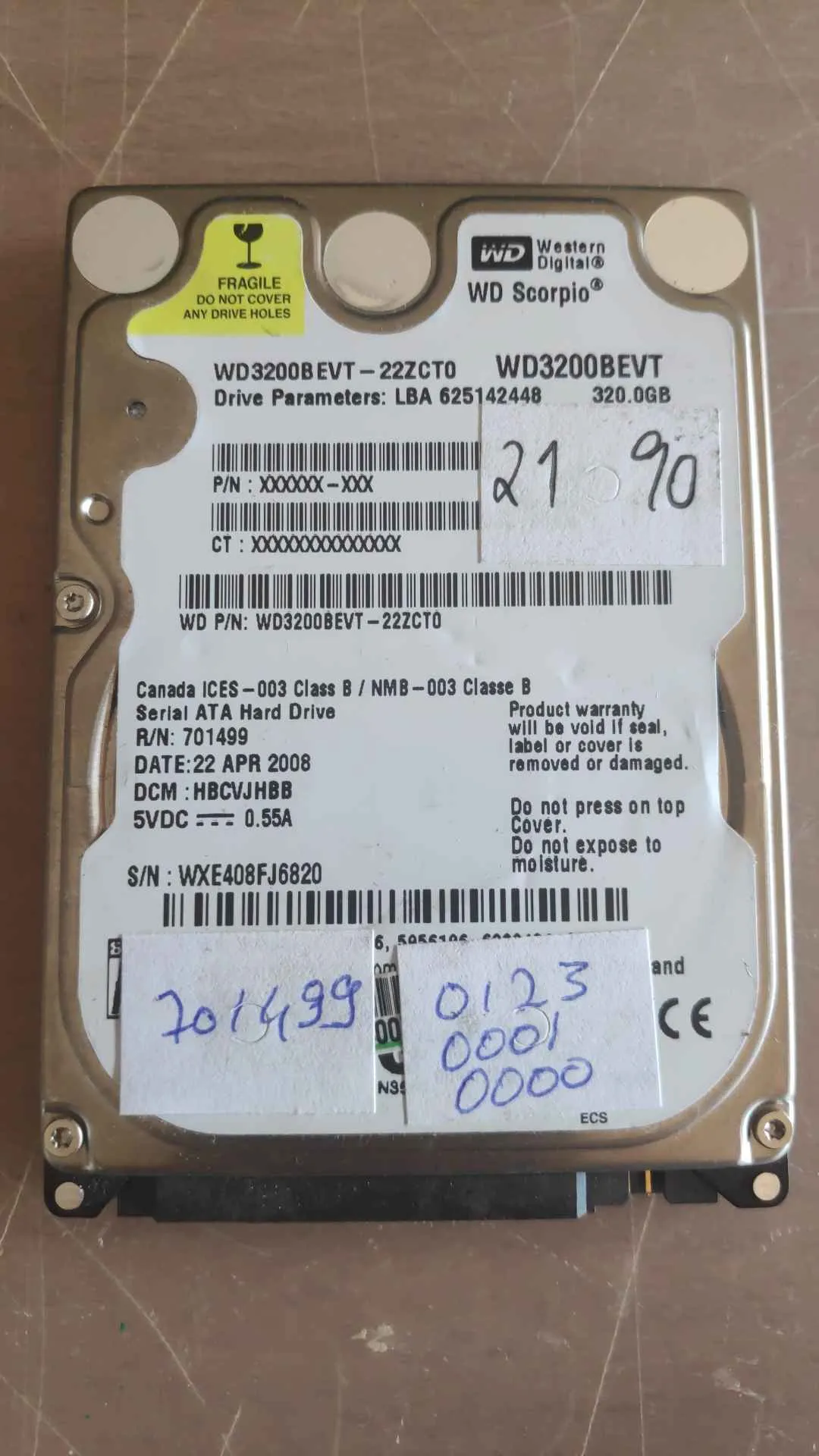 Western Digital WD3200BEVT-22ZCT0 S/N WXE408FJ6820