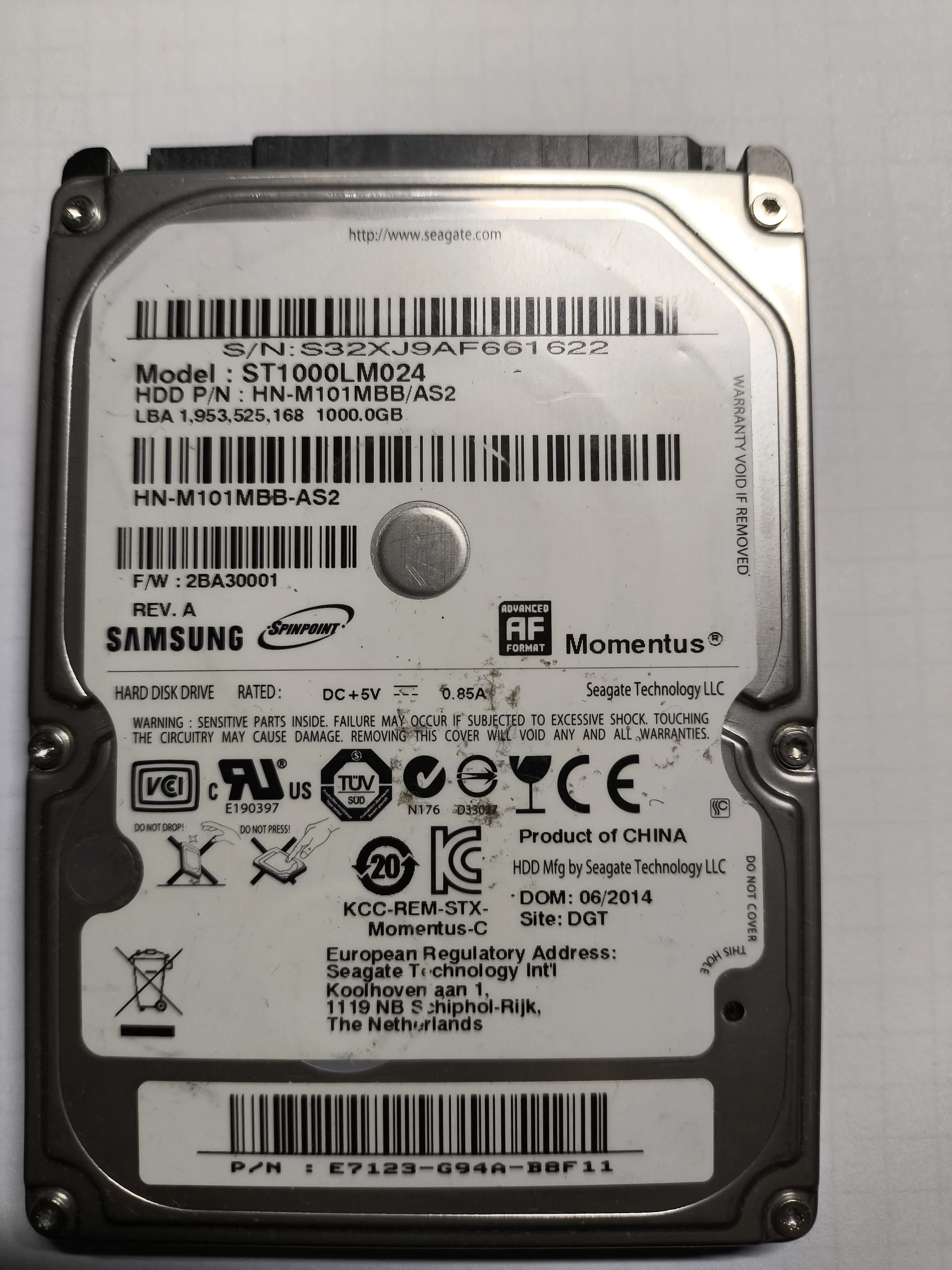 Seagate ST1000LM024 S/N S32XJ9AF661622