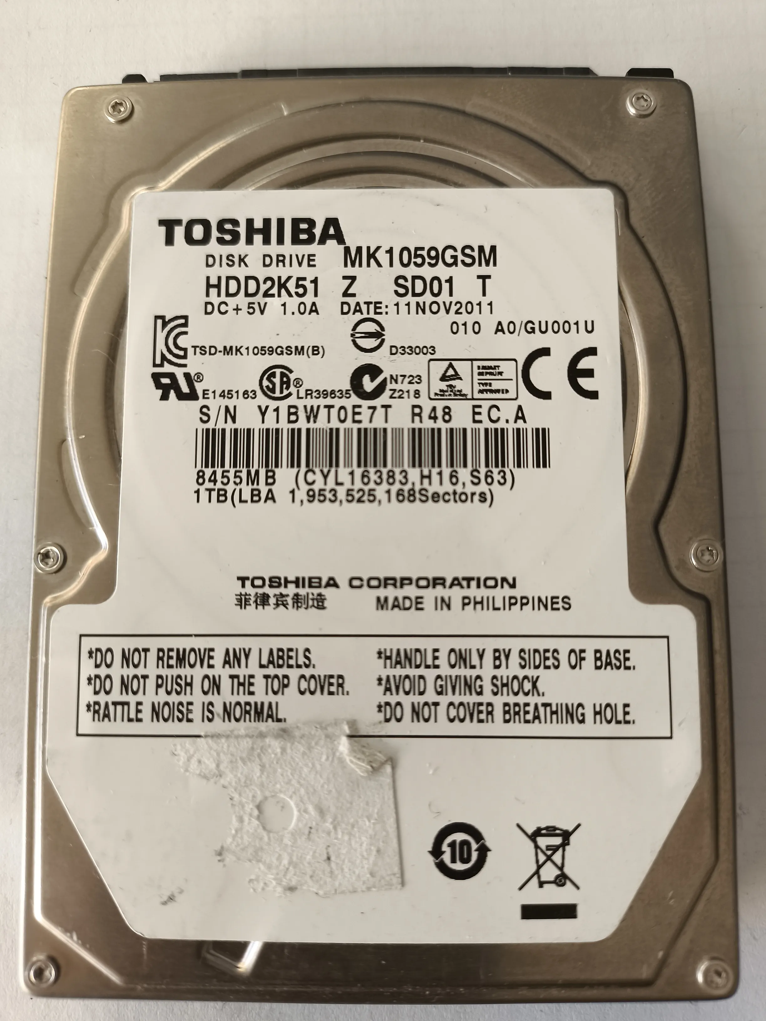Toshiba MK1059GSM S/N Y1BWT0E7T
