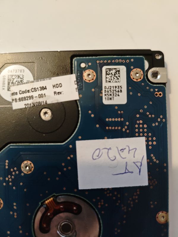 Placa PCB 669299-001 — Hitachi HTS545050A7E380