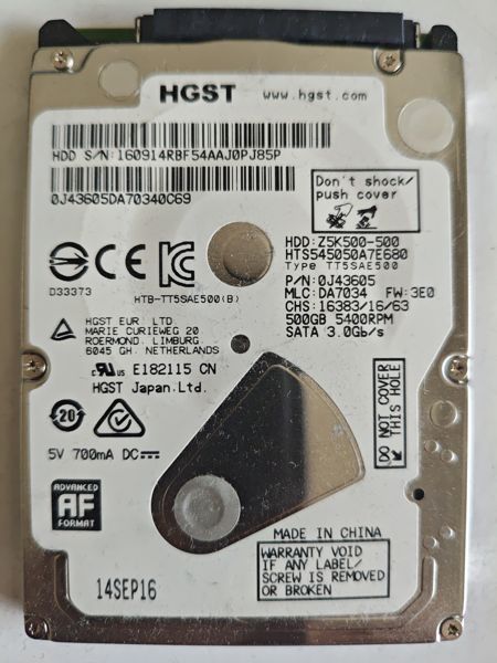 HTS545050A7E680